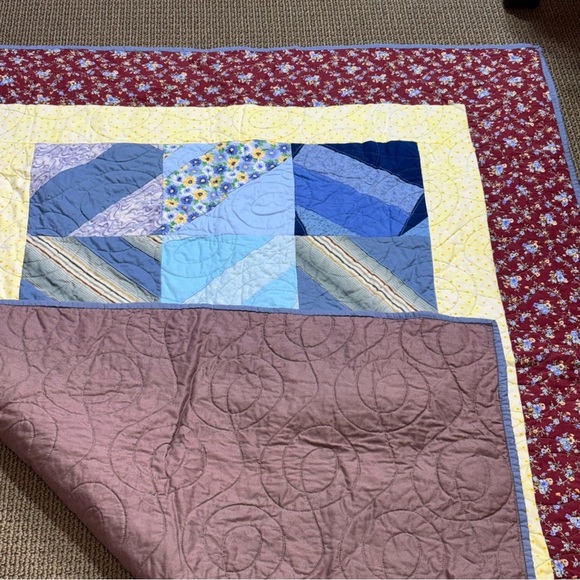Patchwork Quilt with Red and Blue Accents Machine Homemade 55x40" Cabin Boho - Picture 6 of 6